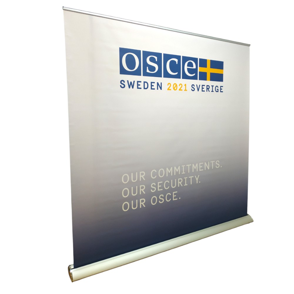 Стенд Ролл-ап Lux 200x200 см Стенд Ролл-Ап Lux 200X200 См